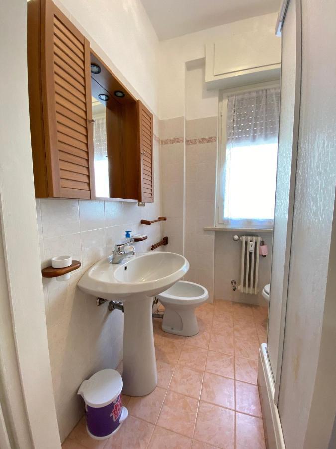 Vesna Apartment Desenzano del Garda Bagian luar foto