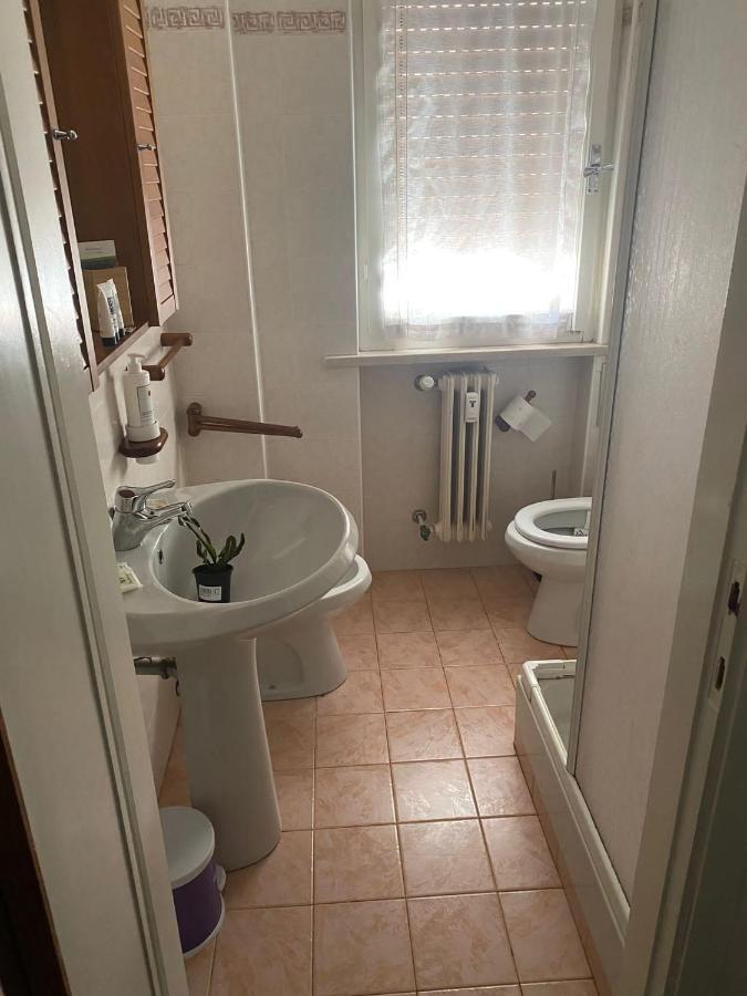 Vesna Apartment Desenzano del Garda Bagian luar foto